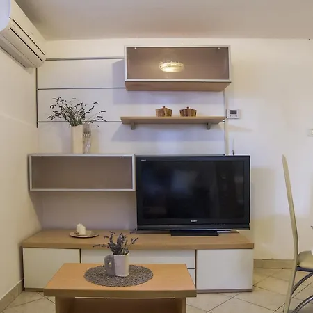 Bukovsek アパート